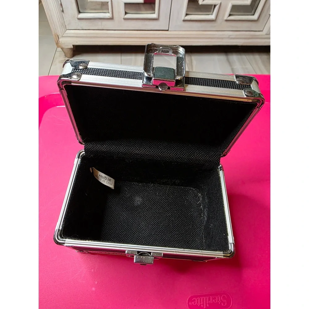 Vaultz Mini Locking Storage Box Black Chrome Security‎ Case Key Lock VZ01002